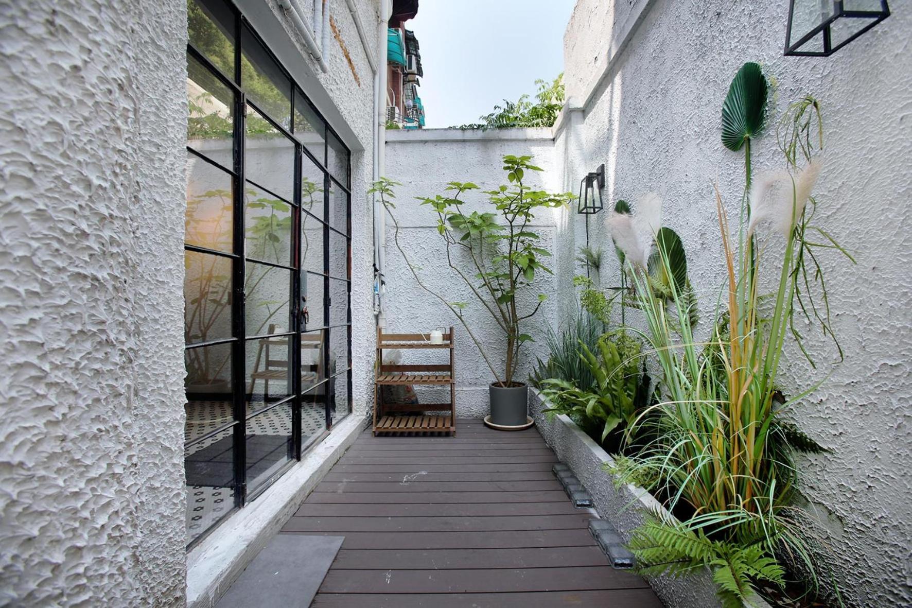 Shanghai Downtown Hills Boutique Guesthouse - Near Metro Line 7, Exit 3, Changping Road Oda fotoğraf